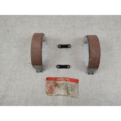 paire de machoires de frein AR de PX50 84 HONDA 43130-197-004