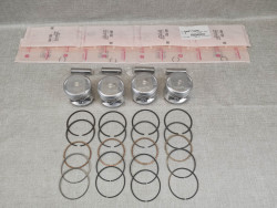 4 Kits pistons segments  cote STD HONDA  CB650 1979/82 CB650C 1980/81 CB650