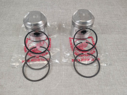 Un jeu pistons avec segments cote +100 (D 57mm) pour CB250 CB250G. Possibili