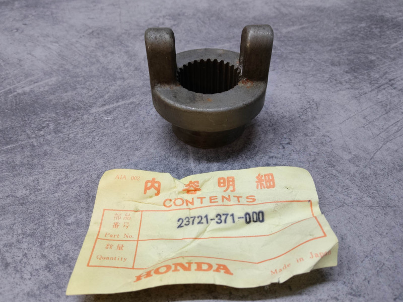 Arbre engrenage amortisseur élévateur GL1000 76-79 HONDA 23721-371-000