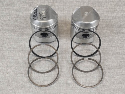 Un jeu pistons / segments cote 025 pour CB250 CB250G Possibilité de livrer a