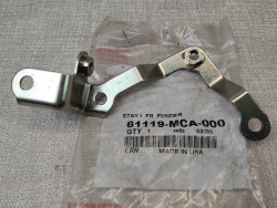 Appuie garde-boue avant gauche GL1800 01-10 HONDA 61119-MCA-000
