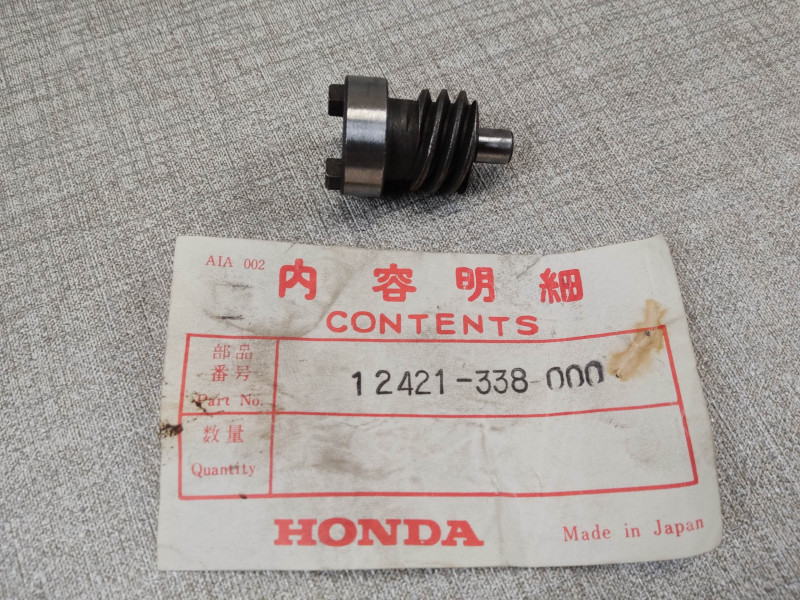 Pignon entrainement compte tours CB175 CB200 CL175 SL175 HONDA 12421-338-000
