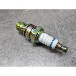 Bougie NGK type BR9ECM pour NSR250R 92/97 japon ....