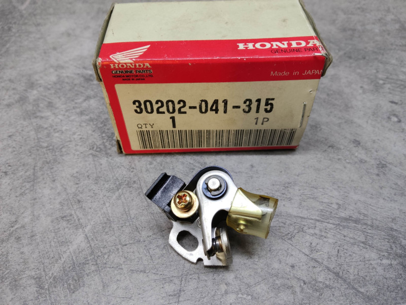 Rupteur de CF70 Chaly Dax St70K CG125K1 HONDA 30202-041-315