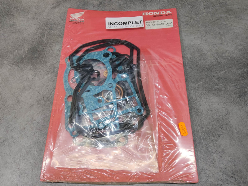 Pochette joints moteur (A) XL600V Honda 061A1-MM9-000 Occasion