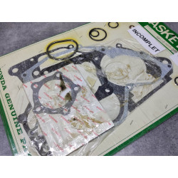 Pochette joints moteur incomplète (A) Honda 061A0-KK4-000OCC