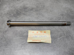 Axe roue arrière CA175 CB125 CD125 CD175 CL125 GL175 HONDA 42301-230-010