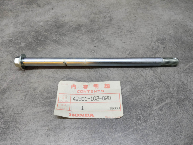 Axe roue arrière C90 CT70 CT90 ST50 ST70 DAX 77-89 HONDA 42301-102-020