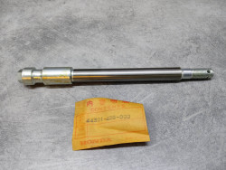 Axe roue avant Honda XL250S 78-81 réf 44301-428-000