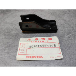 Chape des repose pieds AR HONDA ST50/70 et CF50 - 50701-098-010B
