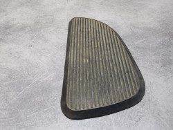 Grippe genoux gauche caoutchouc CA175 CB125 CD125 CD175 HONDA 17661-246-O20OCC