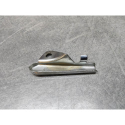 Support gauche de bavette CB100 CL90 S110 S90 SS50 HONDA 80132-028-000
