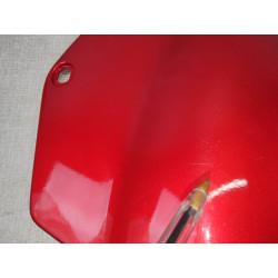 Cache latéral gauche avec rauyres légères pour VF1000F honda 83700-MB6-630ZC
