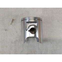 Piston E de CR250RE Elsinore 1984 HONDA 13100-KA4-810