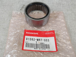 Roulement support roue monobras VFR RC30 RC45 NT NR750 HONDA 91062-MR7-003