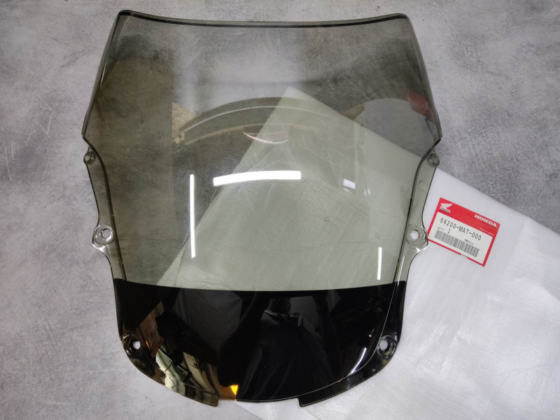 Bulle carénage Honda CBR1100 XX 1997/98 - Réf 64200-MAT-000