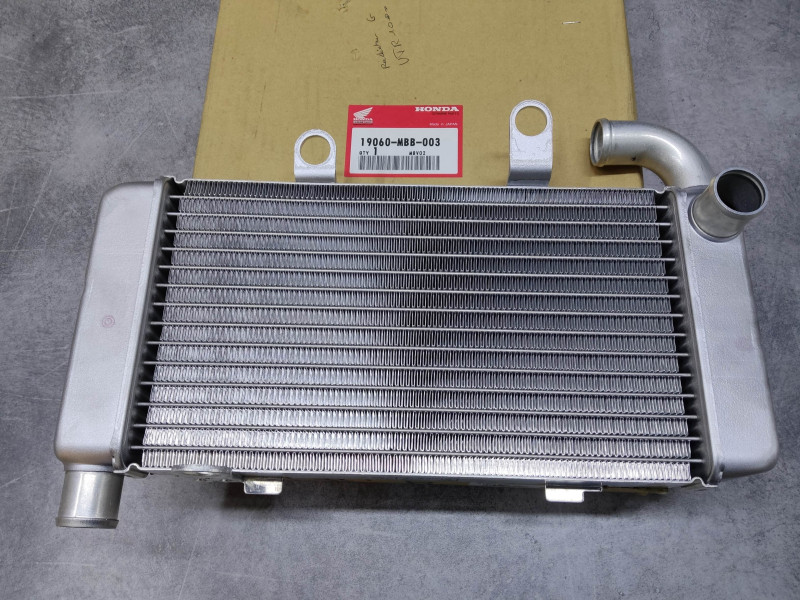 Radiateur Gauche Honda VTR1000F Firestorm 97-02 | 19060-MBB-003