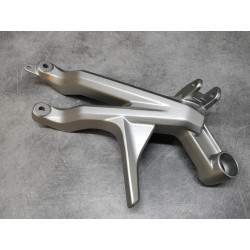 Support Marche-Pied Arrière Droit Honda Crossrunner 800