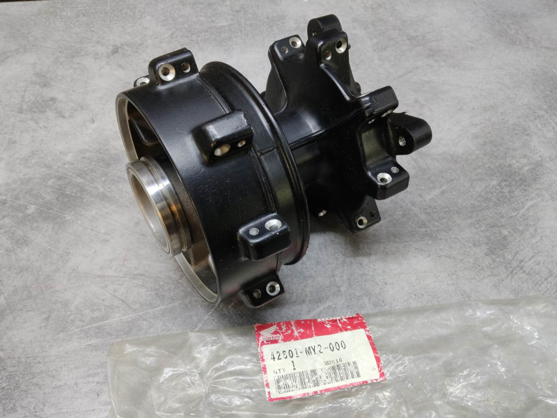 Moyeu roue arrière NX500 NX650 DOMINATOR 1992-94 HONDA 42601-MY2-000