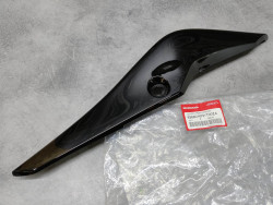 Cache latéral gauche CBR125RW CBR250R/RA 2011 HONDA 83680-KPP-T00ZA
