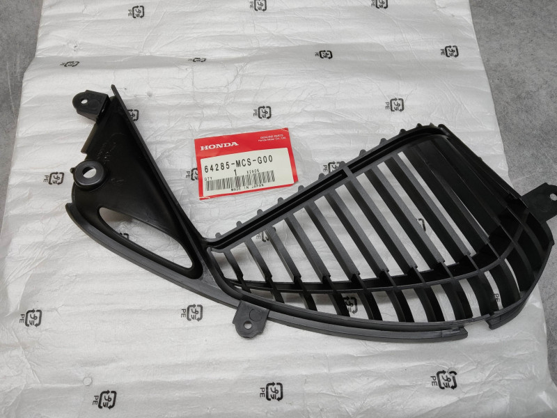 Volet Droit Carénage Latéral Honda ST1300 64285-MCS-G00