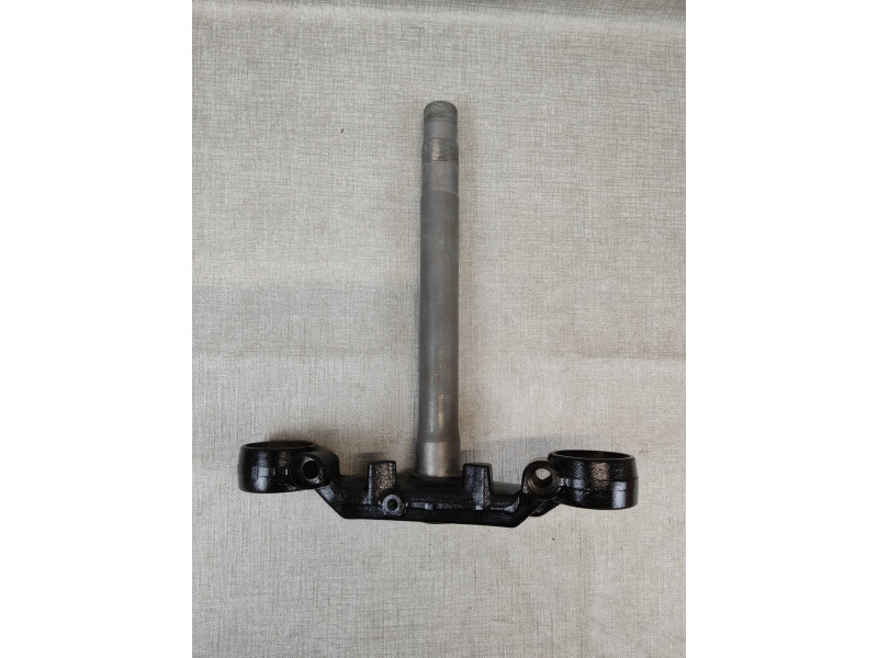 Té inférieur CBR1000 F 1993/2000 HONDA 53200-MS2-000 idem 53200-MZ2-000