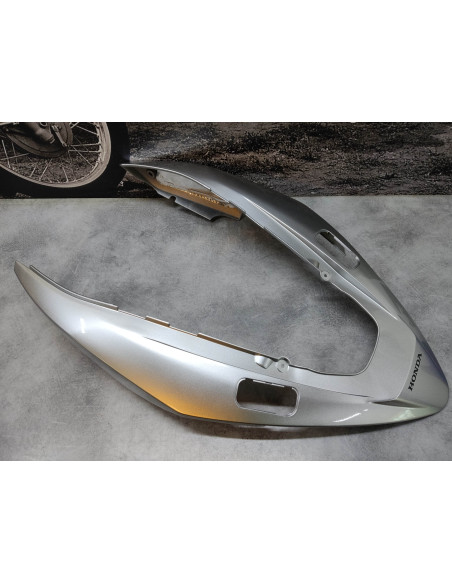 Auvent arrière de selle VFR800/A 04-09 HONDA 77215-MCW-D60ZA