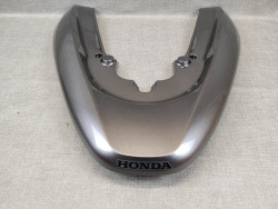 couvercle de rampe maintien passager PCX125 2012/13 neuf HONDA 84155-KZY-700ZH