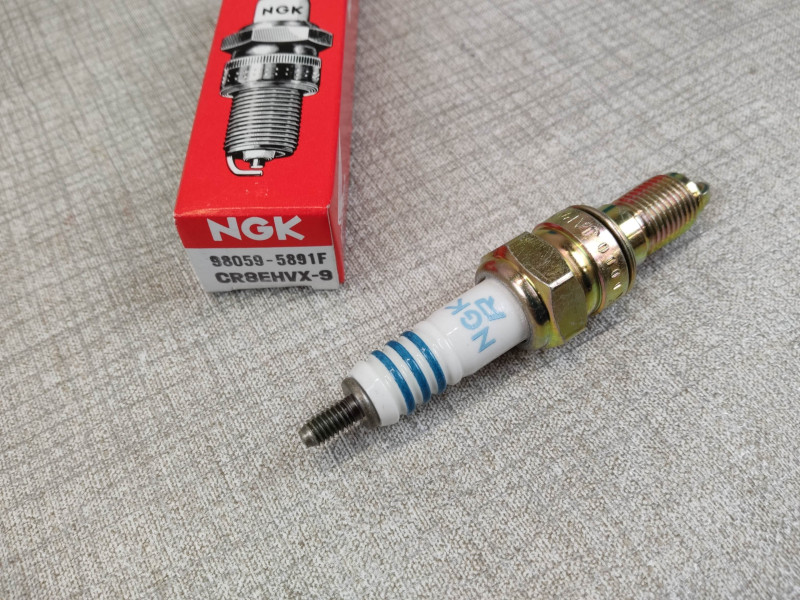 Bougie NGK CR8EHVX-9 origine HONDA 98059-5891F