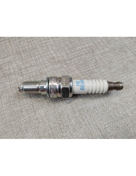 Bougie NGK Laser Iridium - IMR9B-9H VFR800 VTEC XR650L HONDA 31912-MCW-003