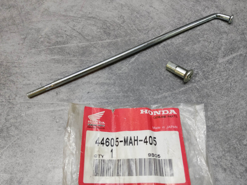 Rayon roue avant avec écrou VT1100C2 D2 HONDA 44605-MAH-405