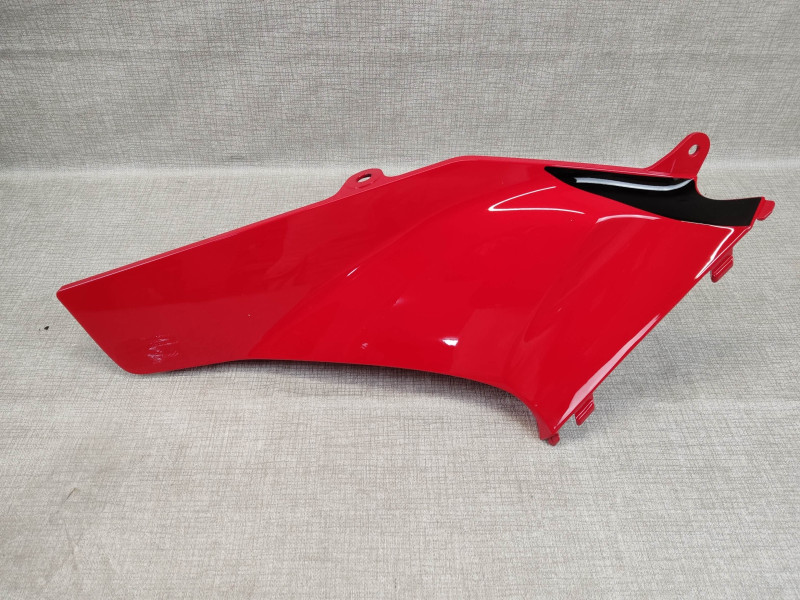 Couvercle conduit d'air rouge Honda CBR600 RR 2004 - 64560-MEE-000ZA