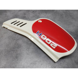Cache lateral DROIT HONDA MTX200 RW 1983 836A1-KJ1-000ZB