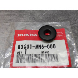 Caoutchouc cache latéral HONDA 83601-MN5-000