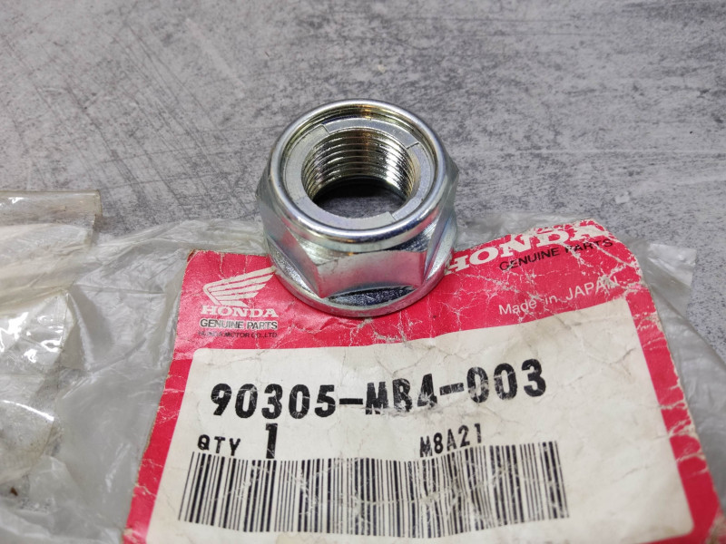 Écrou U 18 mm Honda 90305-MB4-003 | Pièce Neuve