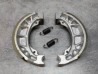 Jeu de machoires frein avant HONDA SL125 K1 DAXSt70  06450-178-933P