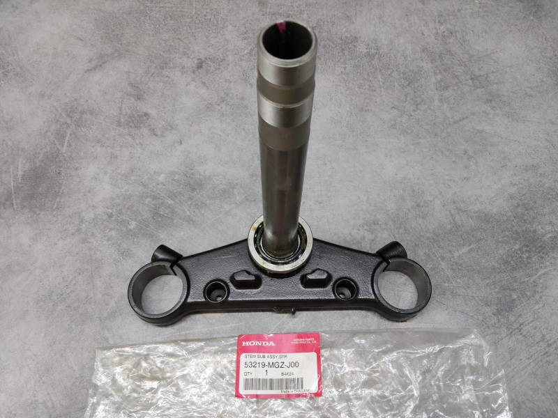 Té de fourche inférieur CB500 HONDA 53219-MGZ-J00