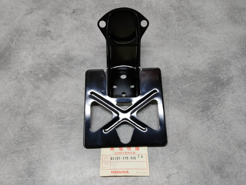 Support de feu arrière CD185T CM125T CM185T HONDA 84701-419-640ZA