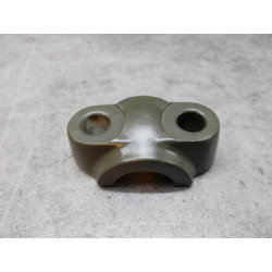 Bride axe de roue CB250G CB360G HONDA 51634-349-690NP