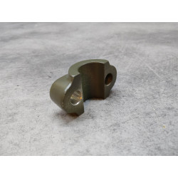 Bride axe de roue CB250G CB360G HONDA 51634-349-690NP