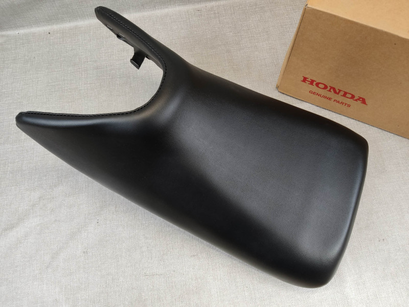 Selle CBR125 R 2004/2005 NEUVE origine HONDA 77100-KPP-900ZA