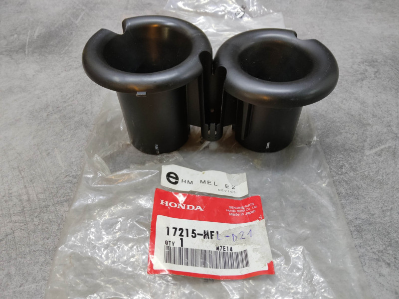 Cornets d'entrée d'air coté droit CBR1000RR 06-07 HONDA 17215-MEL-D21