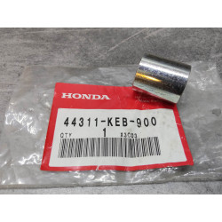 Entretoise roue avant CA125 95/96 CMX250 96-03 HONDA 44311-KEB-900
