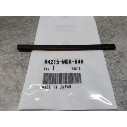 Caoutchouc amortisseur autocollant 100x5x2 HONDA 64215-MGH-640