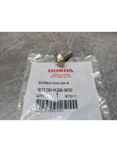 Vis à tête cylindrique 6x18 HONDA 90130-K26-900