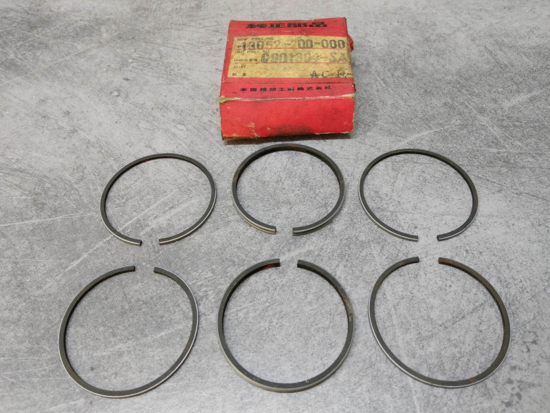Jeu de segments C92 CS92 CA92 CB92 HONDA 13052-200-000