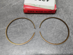 Jeu de segments 0.50 pour CR60 R/R1/R2 1983-85 HONDA 130C1-GF5-671