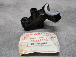 Support levier gauche NSR125R 1989 HONDA 53172-KY4-880