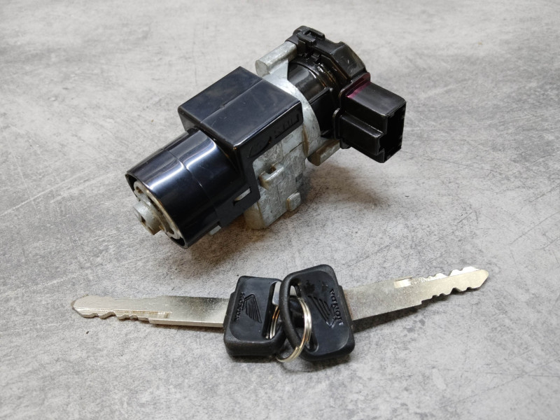 Contacteur à clés PCX125 PCX150 HONDA 35101-KV35-V01